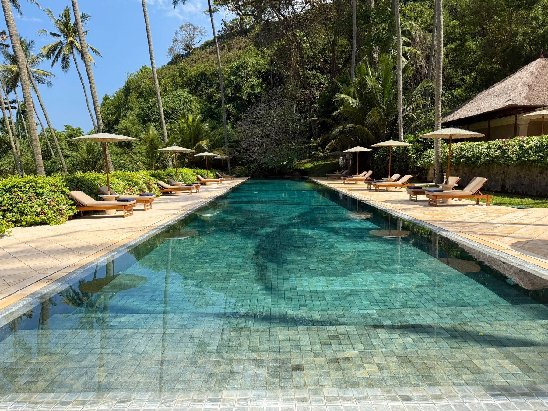 Amankila pool, Bali