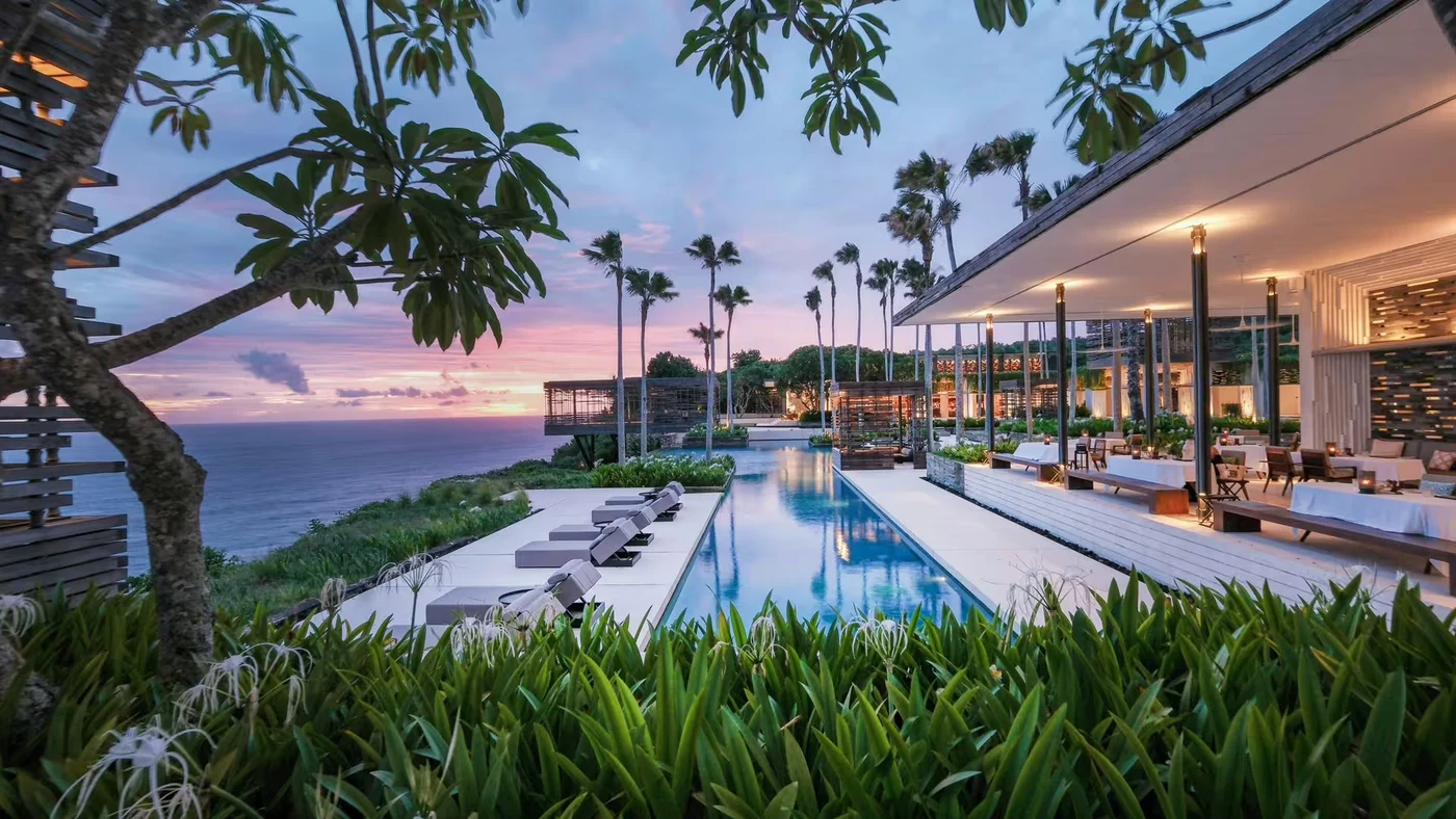 The clifftop pool at Alila Villas Uluwatu at sunset