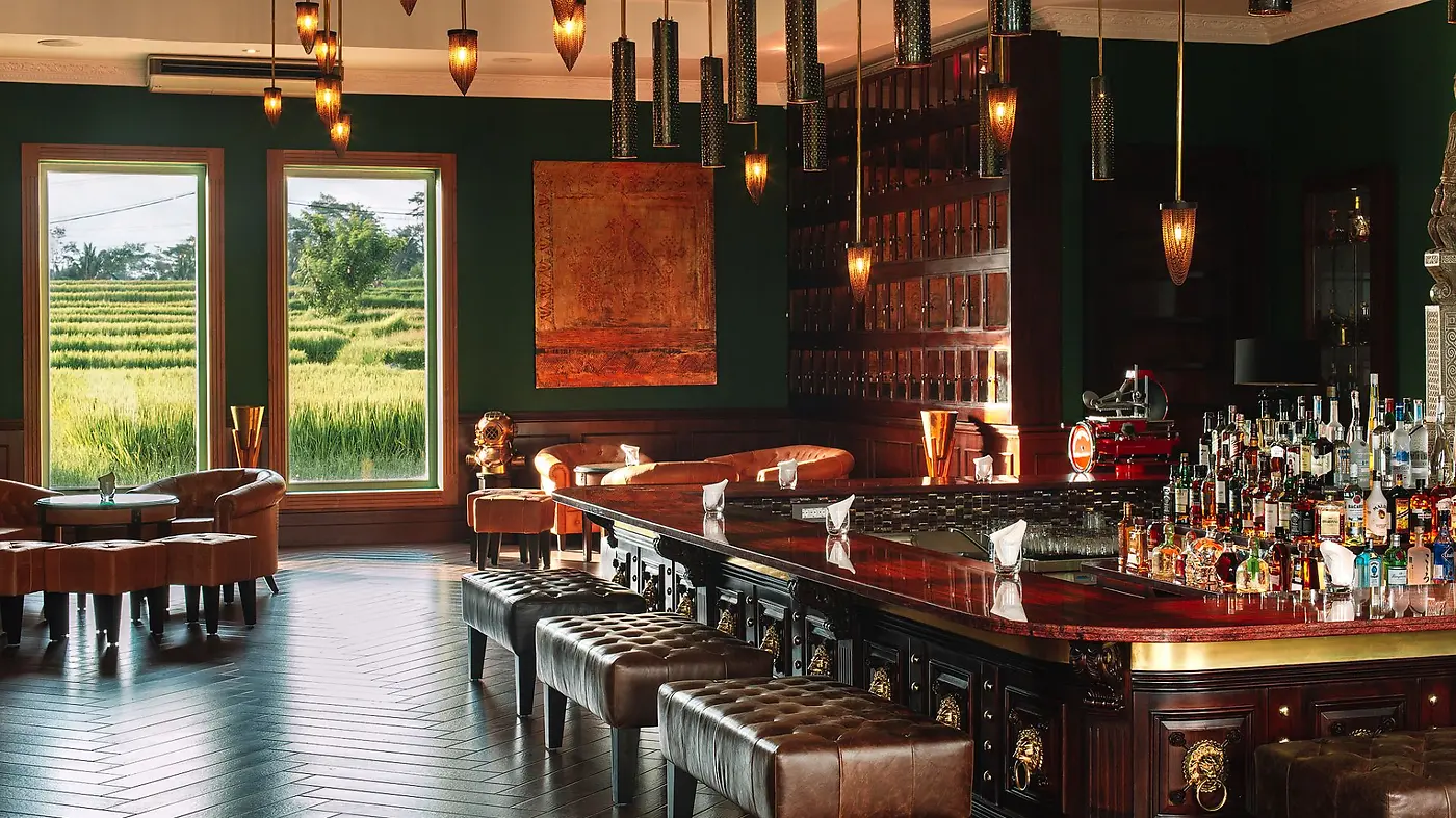 The bar at Apéritif, Viceroy Bali